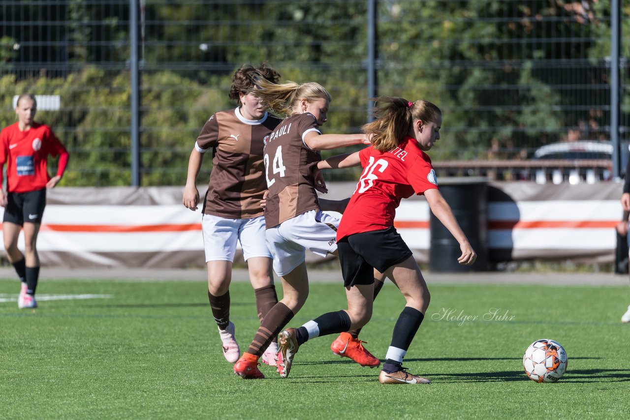 Bild 119 - wBJ FC St. Pauli - Eimsbuetteler TV : Ergebnis: 3:4